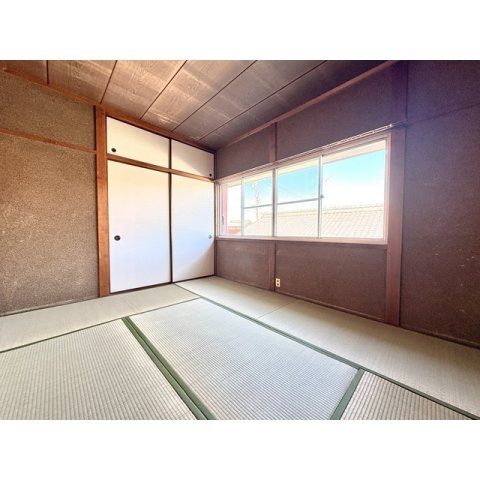ひだまりある緑と穏やかな家時間の内装