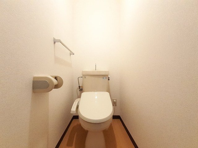 アプリカード吟のトイレ|コンパクトで使いやすいトイレです