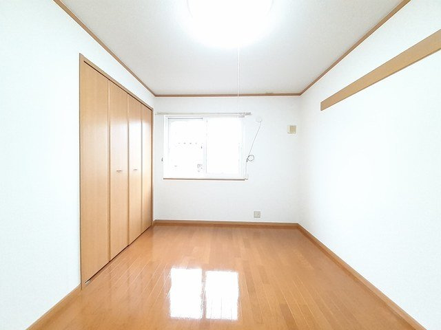 ベルクⅠの内装|明るい室内です