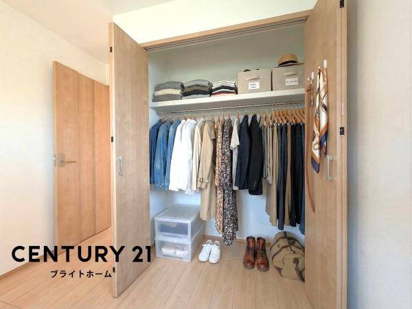 横浜市中区本牧元町の中古一戸建の収納|クローゼットもあるので収納にも困りません！
荷物が多い方にも安心です。
※家具等はCGでの参考レイアウトです。