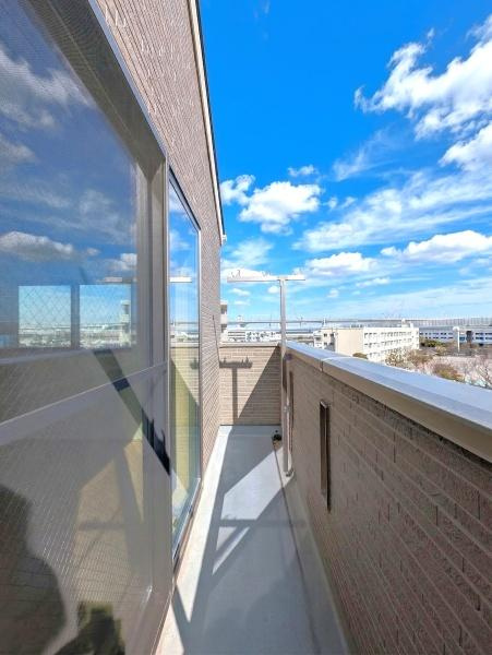 横浜市中区本牧元町の中古一戸建のバルコニー|陽当り良好のバルコニー！
風通しもよく気持ちいいです