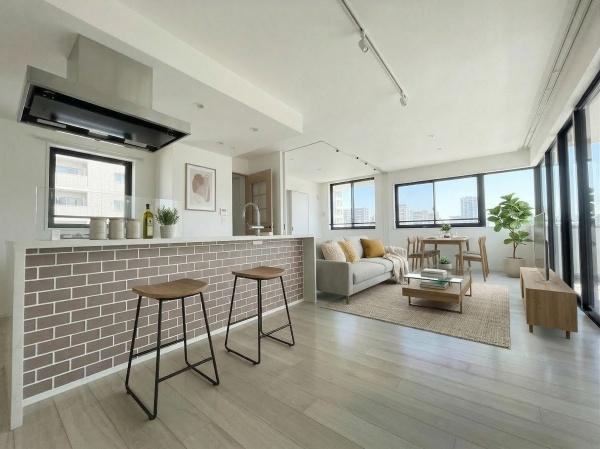 【居間・リビング】 | イニシア鷺沼レジデンス | LDK、洋室を繋げることで、広々約23帖の開放的な空間となります。
南側の大きな窓からは明るい陽が差し込みます。
※CGにて家具等の配置をしております。なお家具等は販売価格には含まれておりません。