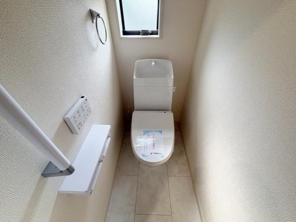 リーブルガーデン柳本町 １号棟 ／新築一戸建のトイレ|■清潔感ある綺麗なお手洗いです！