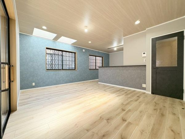 横浜市鶴見区獅子ケ谷１丁目の中古一戸建の居間・リビング