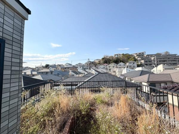 横浜市鶴見区馬場４丁目の中古一戸建のバルコニー