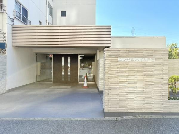 エンゼルハイム日吉のエントランス