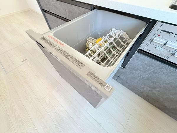 川崎市高津区子母口の新築一戸建のキッチン|システムキッチンの食洗器です！