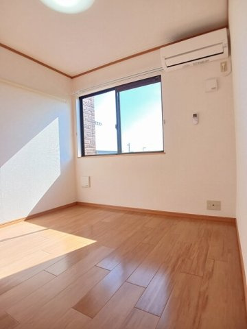【洋室】 | グランデール花宗　弐番館