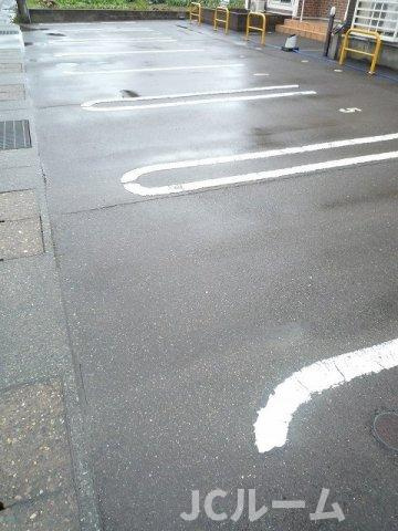 アルカンシェルＡの駐車場