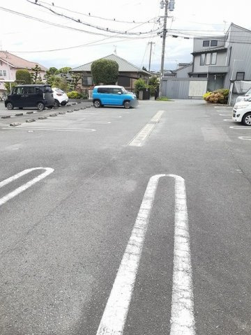 セレーノの駐車場