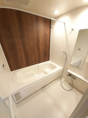 【浴室】 | クイーン