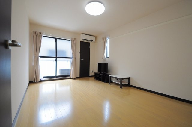 レオネクストエクレールの居間・リビング