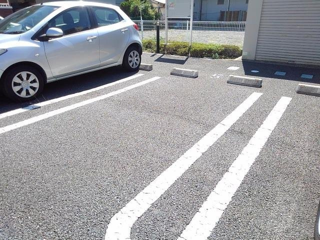 モーニング・サンＡの駐車場