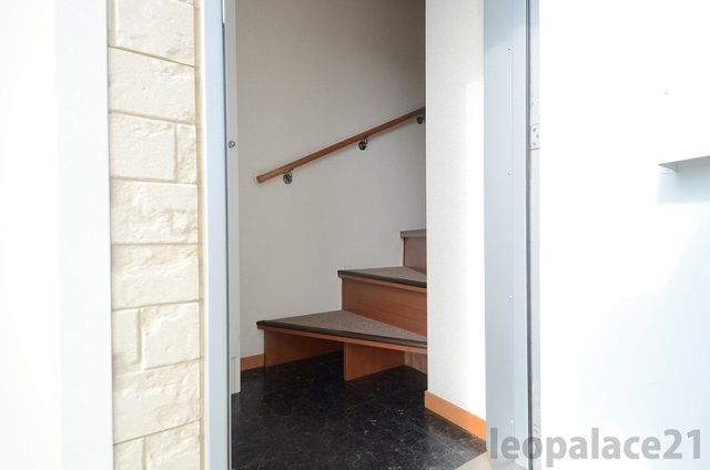 レオパレスシャルム　ふるーるの玄関|設備・仕様は号室により異なる為、現況を優先致します。