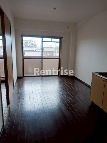 マンションブランの居間・リビング