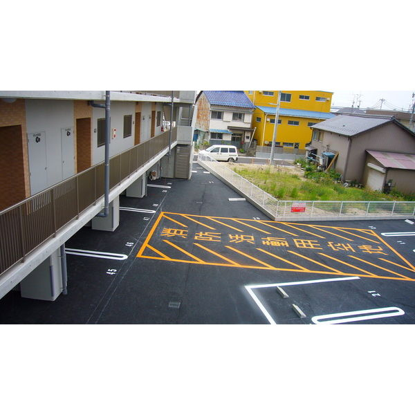 エムズハウスの駐車場