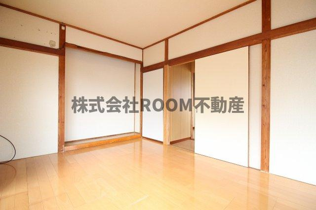 山野内貸家(2階建)の洋室|きれいな洋室です
