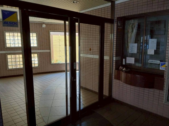 グランコート熊谷弐番館のエントランス