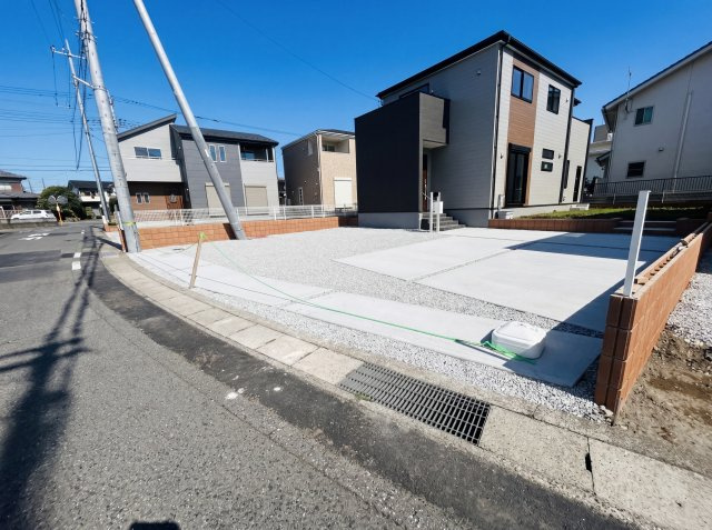新築　前橋市樋越町第4　Livele Garden.S　3号棟の駐車場|現地写真　駐車スペースは並列2台分可能です！
