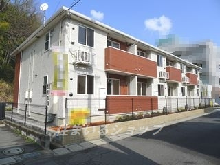 広島市安佐北区落合５丁目のアパートの外観