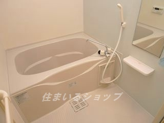 広島市安佐北区落合５丁目のアパートの浴室|追い焚き・浴室暖房乾燥機あり