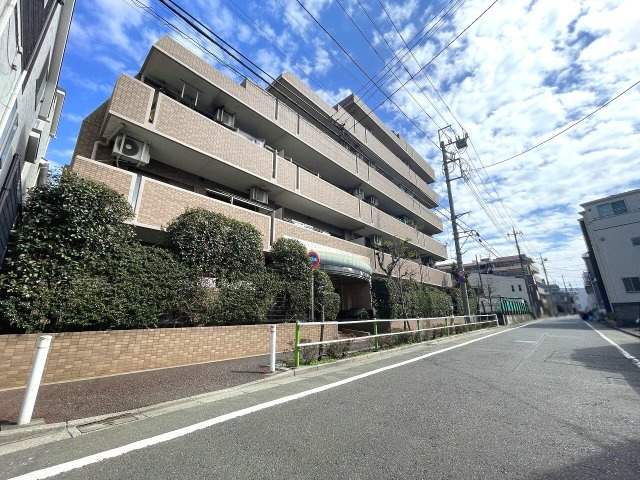 【外観】 | ライオンズマンション西高島平溝下公園弐番館　（成増店） | 教育施設と商業施設が充実
