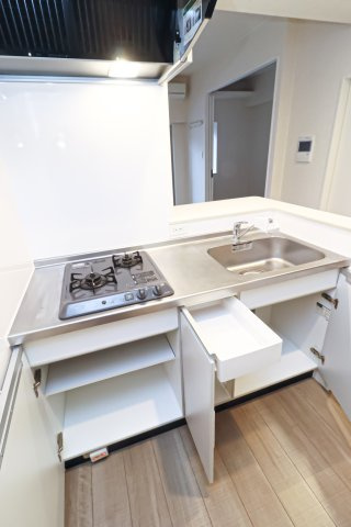 サヴォイ ラ・サブリエール　5階のキッチン|別号室のものです。現状優先になります。
