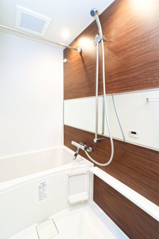 サヴォイ ラ・サブリエール　5階の浴室|別号室のものです。現状優先になります。