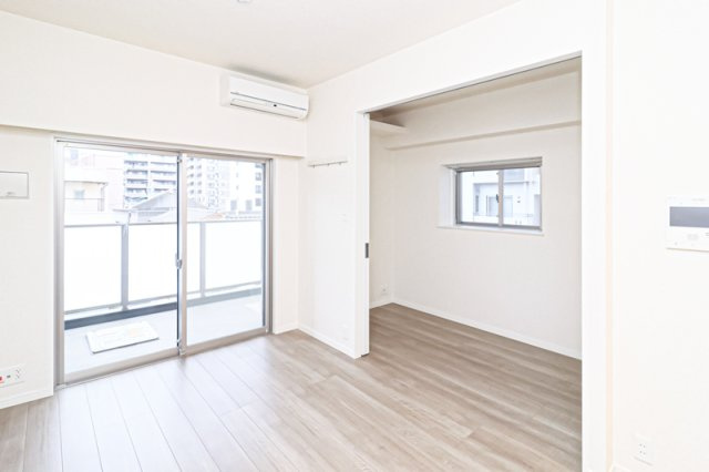 サヴォイ ラ・サブリエール　5階の居間・リビング|別号室のものです。現状優先になります。