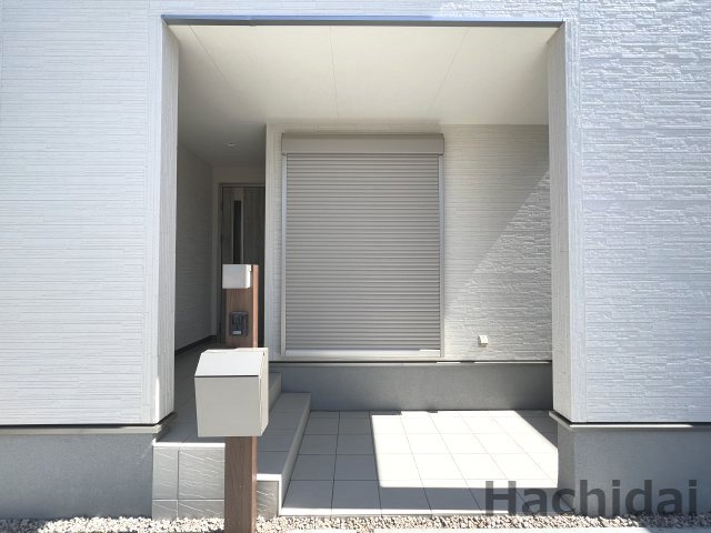 碧南市善明町1丁目　新築住宅＜1号棟＞のエントランス