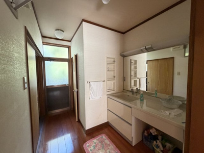 【独立洗面台】 | 車尾５丁目中古住宅