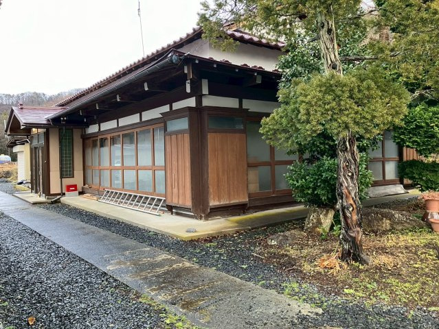 山形市蔵王山田　平家建て中古住宅（古民家）の外観|母屋