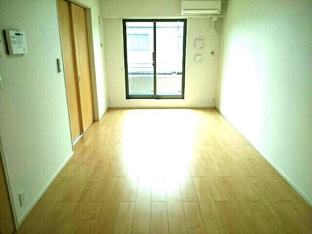 ブライト　フォレストの居間・リビング