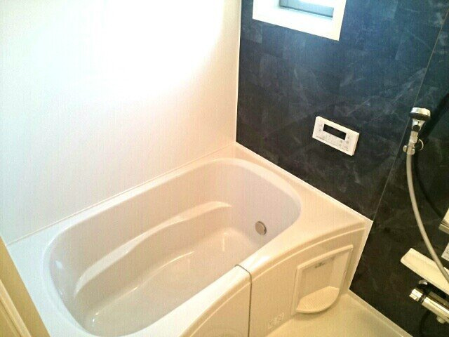 ブライト　フォレストの浴室