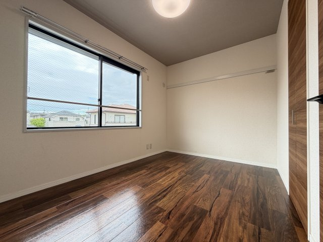 パールタウン岩田４６の寝室