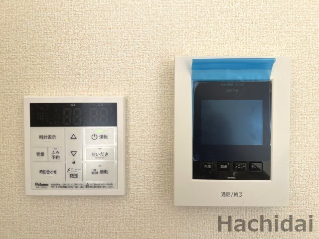 碧南市善明町1丁目　新築住宅＜2号棟＞の発電・温水設備|TVモニターホン、追い炊き機能付き給湯パネル