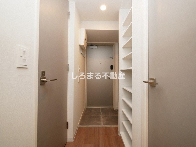 アーバネックス京町堀の玄関