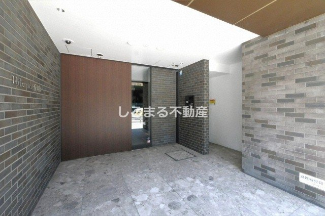 アーバネックス京町堀のエントランス