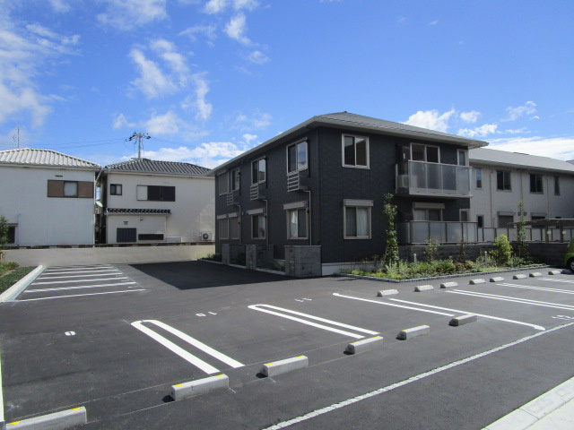 セジュール春日の駐車場