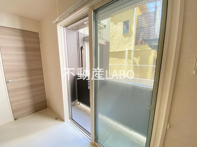 LA MAISON VERTE 西田辺のバルコニー