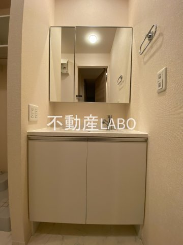 LA MAISON VERTE 西田辺の洗面所