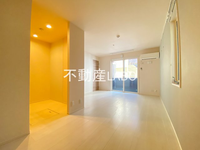 LA MAISON VERTE 西田辺の内装
