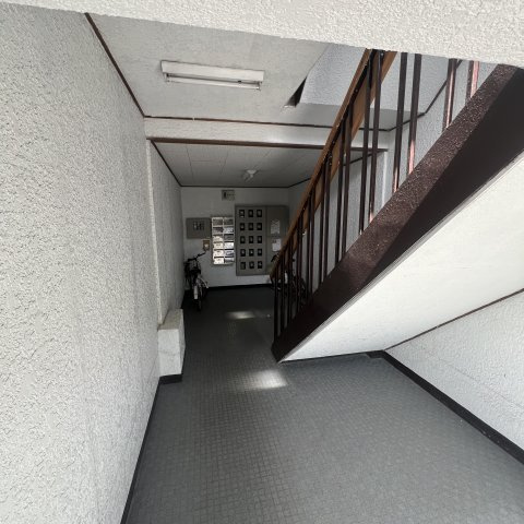 ハイツジャイケのロビー