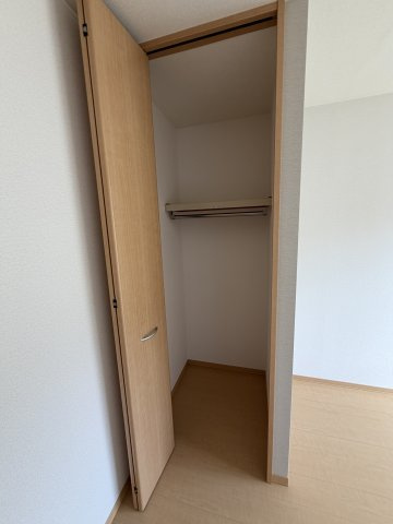 多井畑南町戸建賃貸の収納