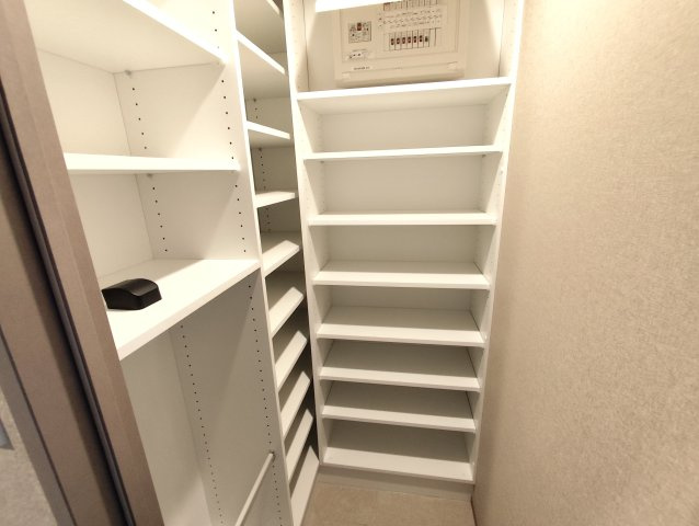 LUXENA船堀の収納