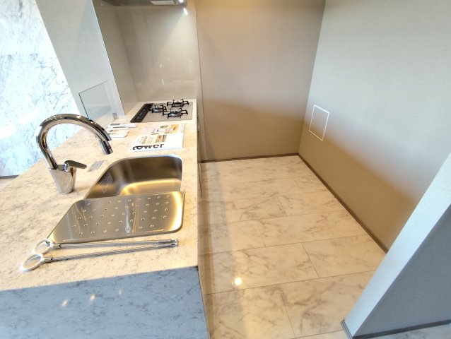 LUXENA船堀のキッチン