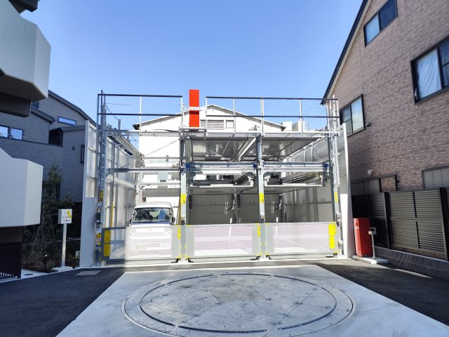 LUXENA船堀の駐車場