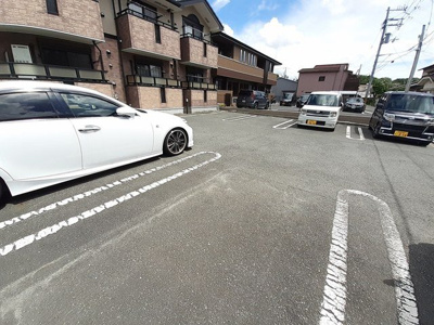 【駐車場】 | メゾン・リベルタ