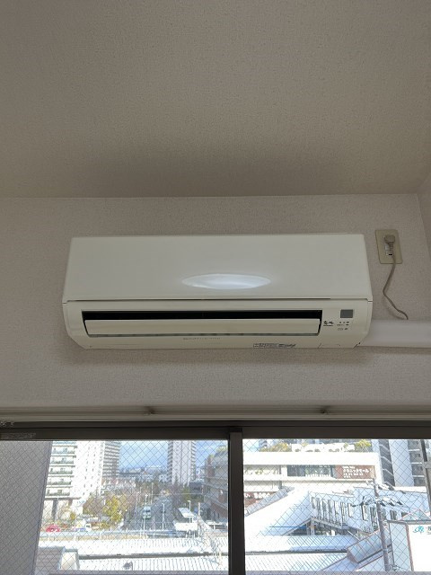 インベスト塚口S-FRONTの居間・リビング