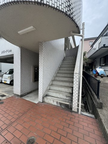 メゾン・ド・Leeのエントランス